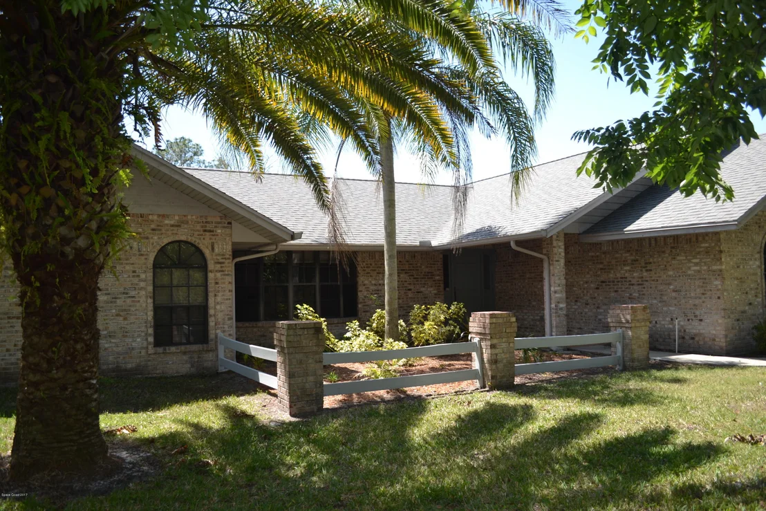 Photo of 1380 Friday Road
