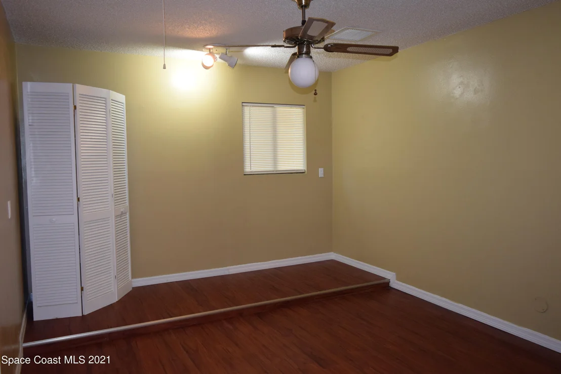 Photo of 1111 Grapefruit Road SE