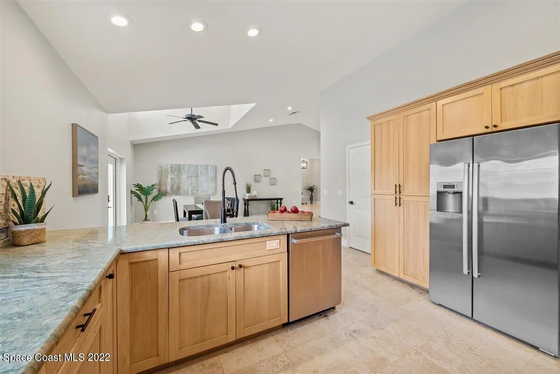 Photo of 317 Berkeley Street