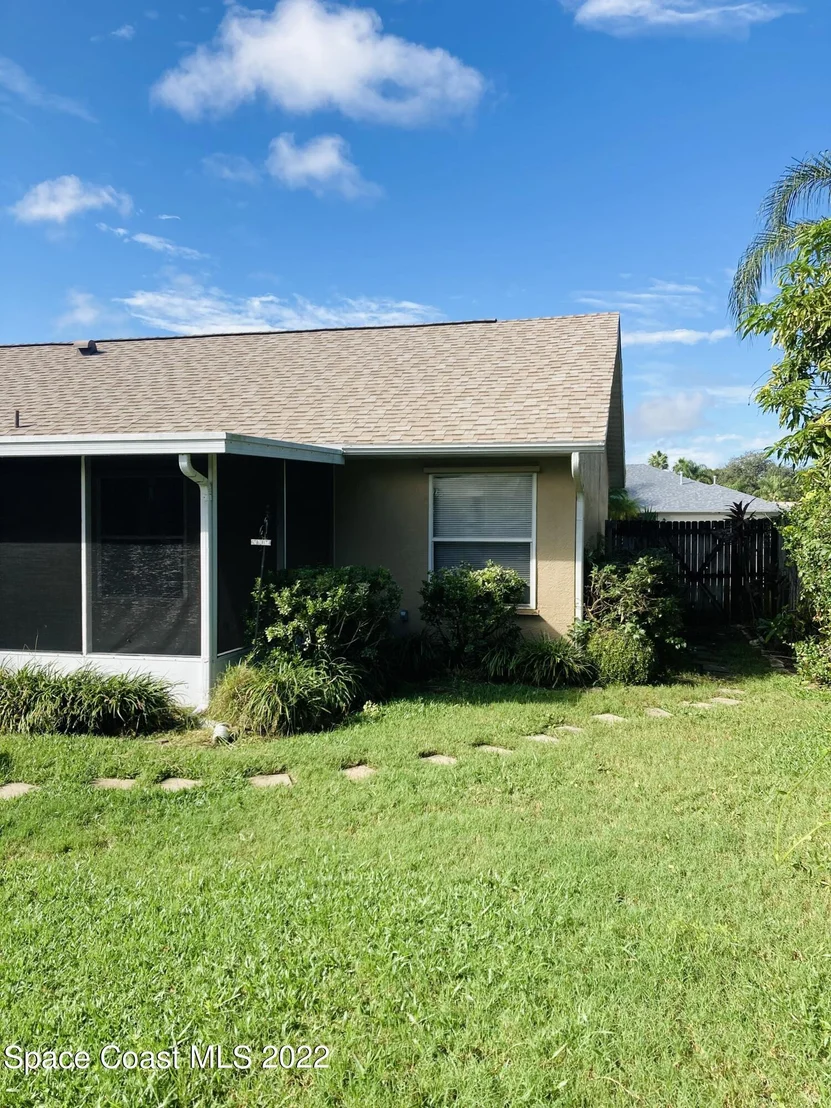Photo of 874 Brookview Lane