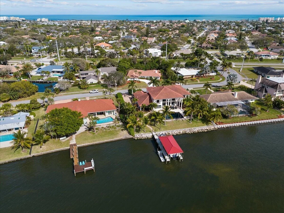Photo of 716 Malibu Lane
