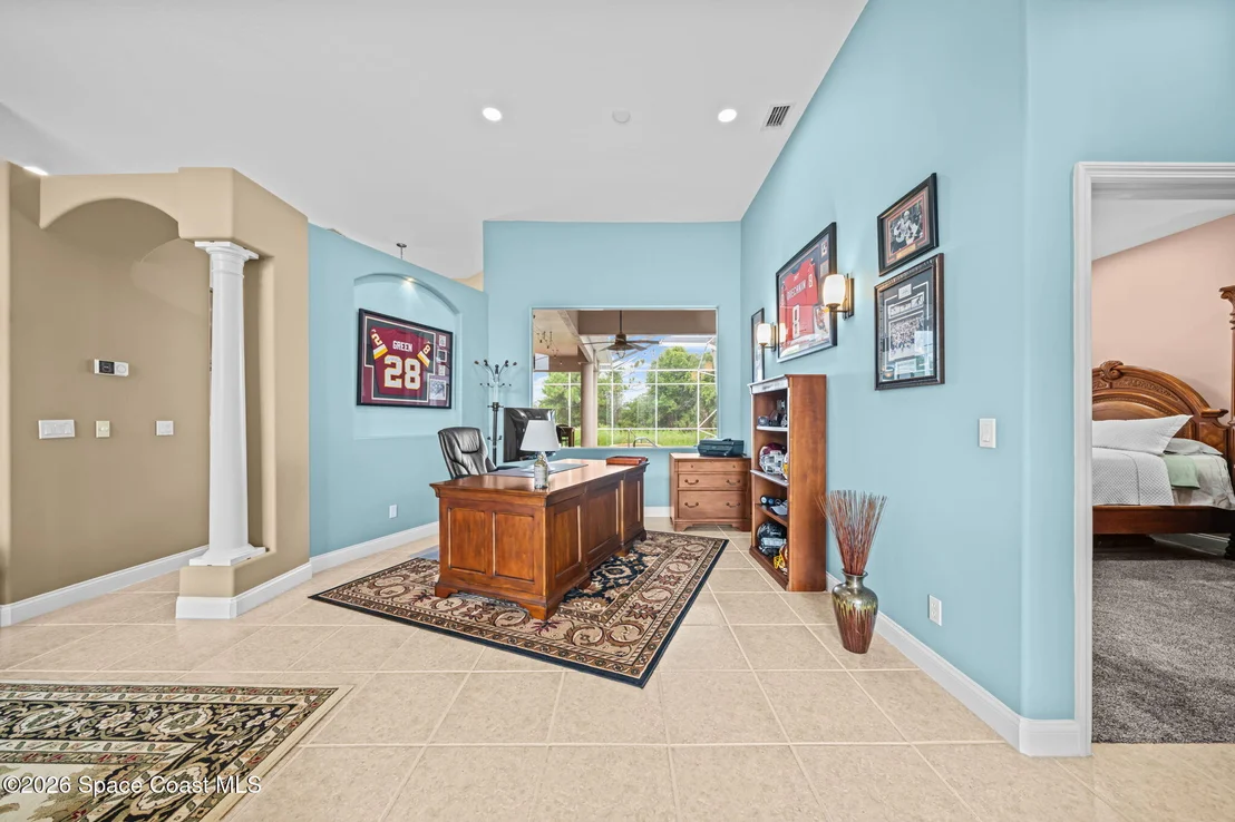 Photo of 1045 Starling Way