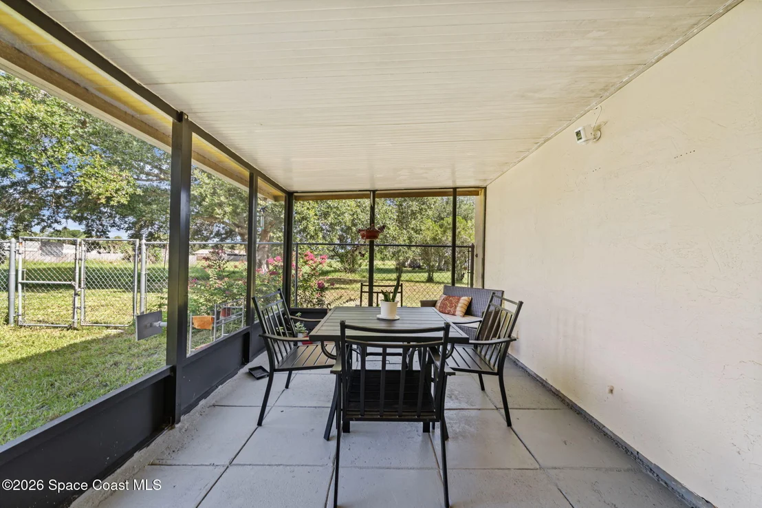 Photo of 1038 Hooper Avenue NE