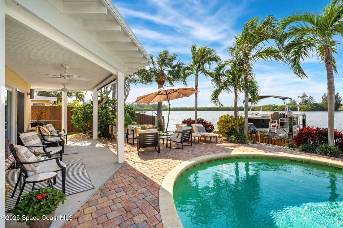 Photo of 561 Capri Road
