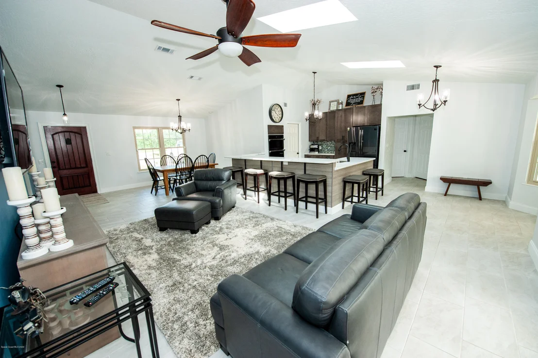Photo of 4105 Alan Shepard Avenue