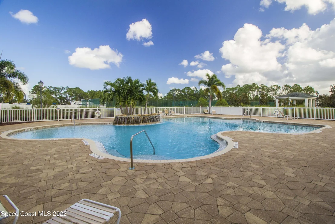 Photo of 636 Stonebriar Drive