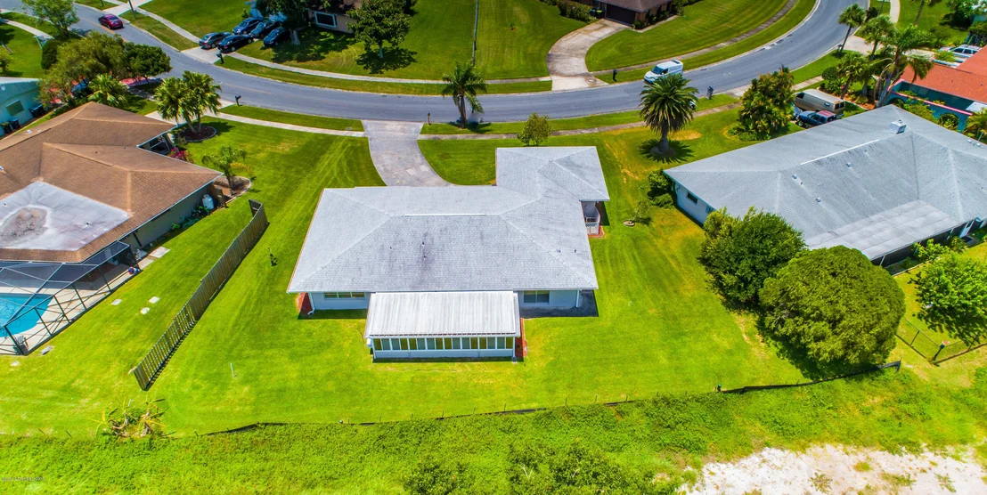 Photo of 1449 Meadowbrook Road NE