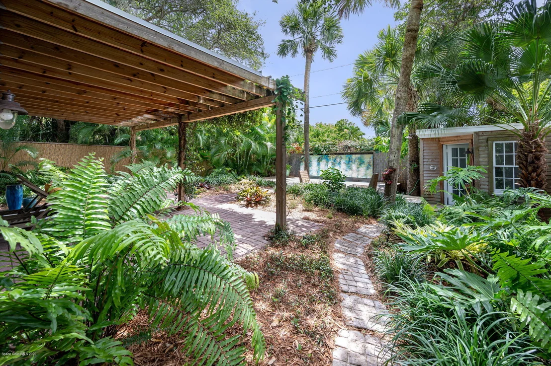 Photo of 816 Banyan Road