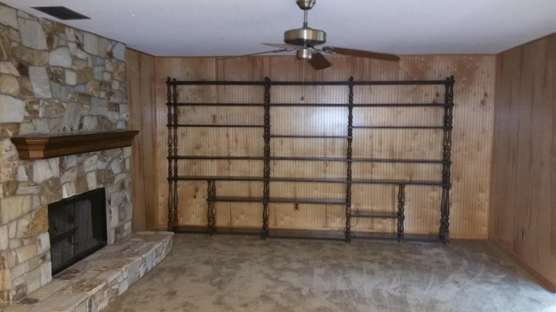 Photo of 8615 Sheridan Road