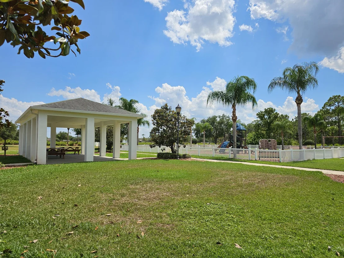 Photo of 325 Abernathy Circle