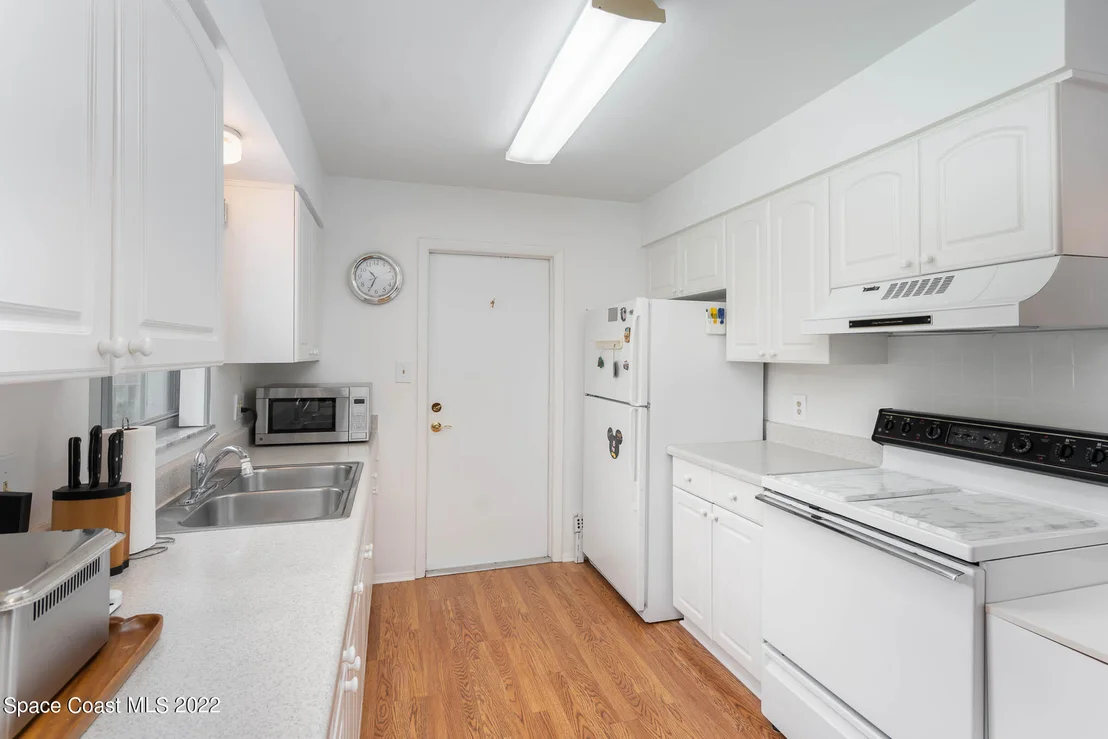 Photo of 261 E Haven Drive