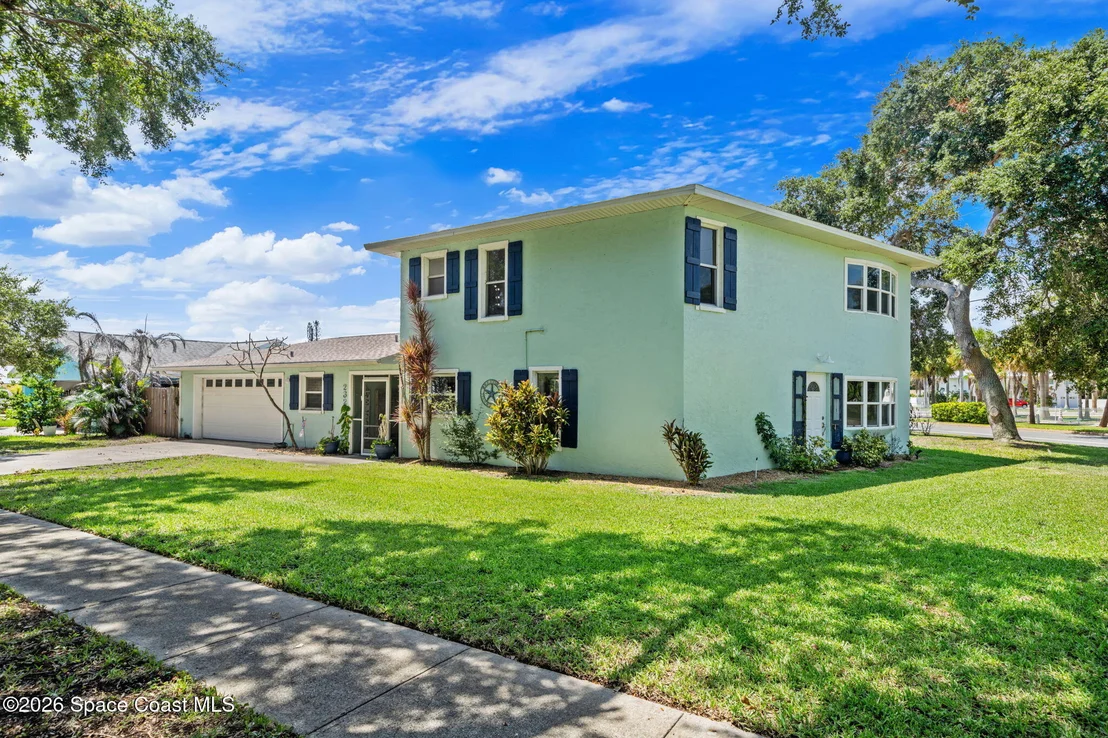 Photo of 232 Circle Drive