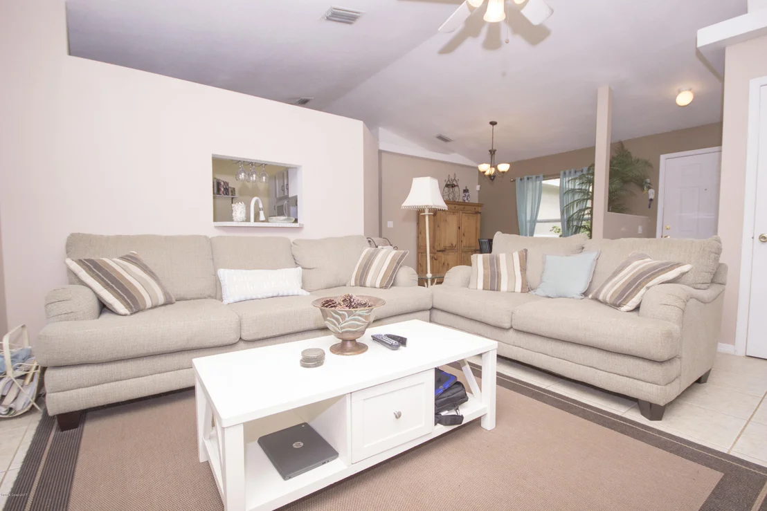 Photo of 6761 Cecil Road