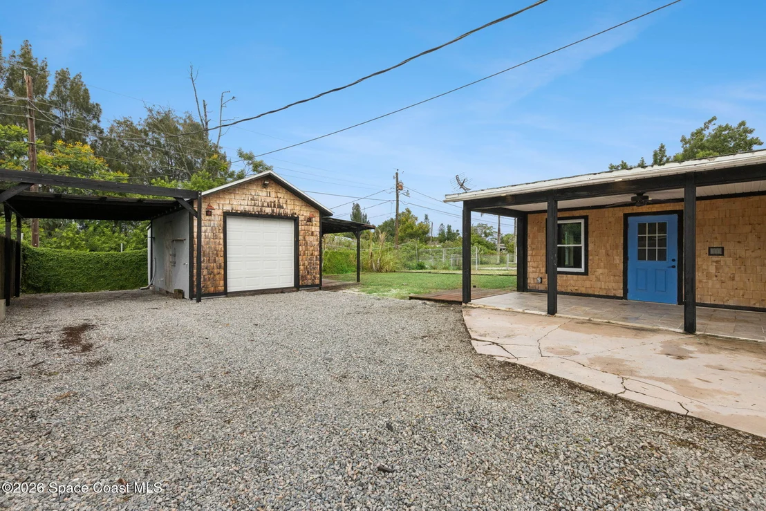 Photo of 1061 Bianca Drive NE