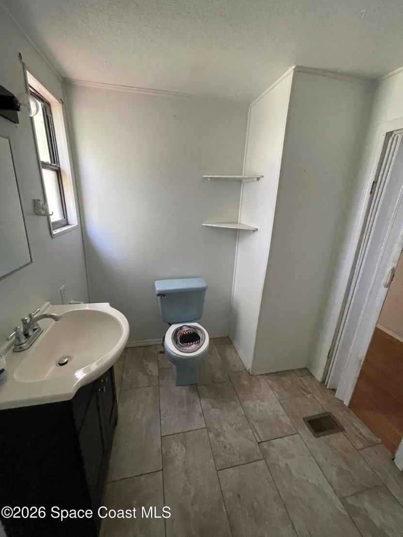 Photo of 1168 Luther Drive
