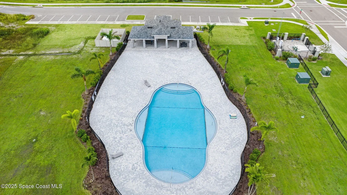 Photo of 2452 Carrick Street