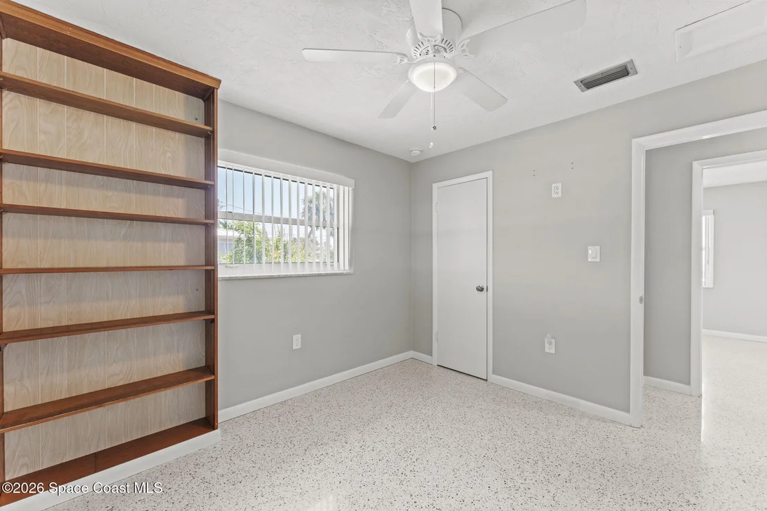 Photo of 465 Cardinal Drive