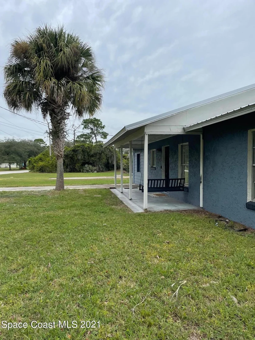 Photo of 5625 Palm Street