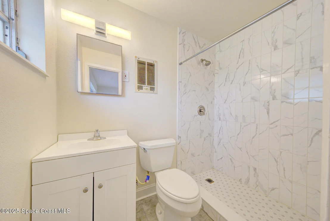 Photo of 2433 Allan Adale Road