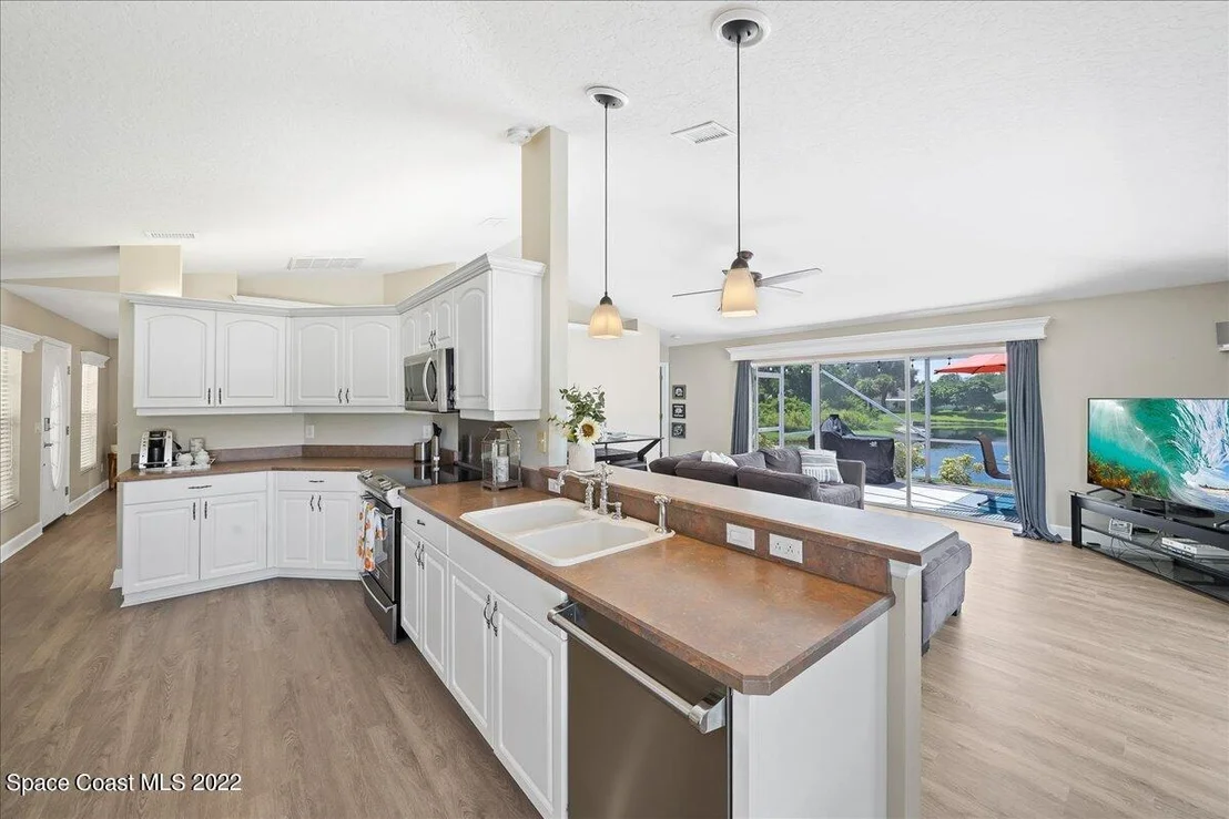 Photo of 2910 Forest Drive