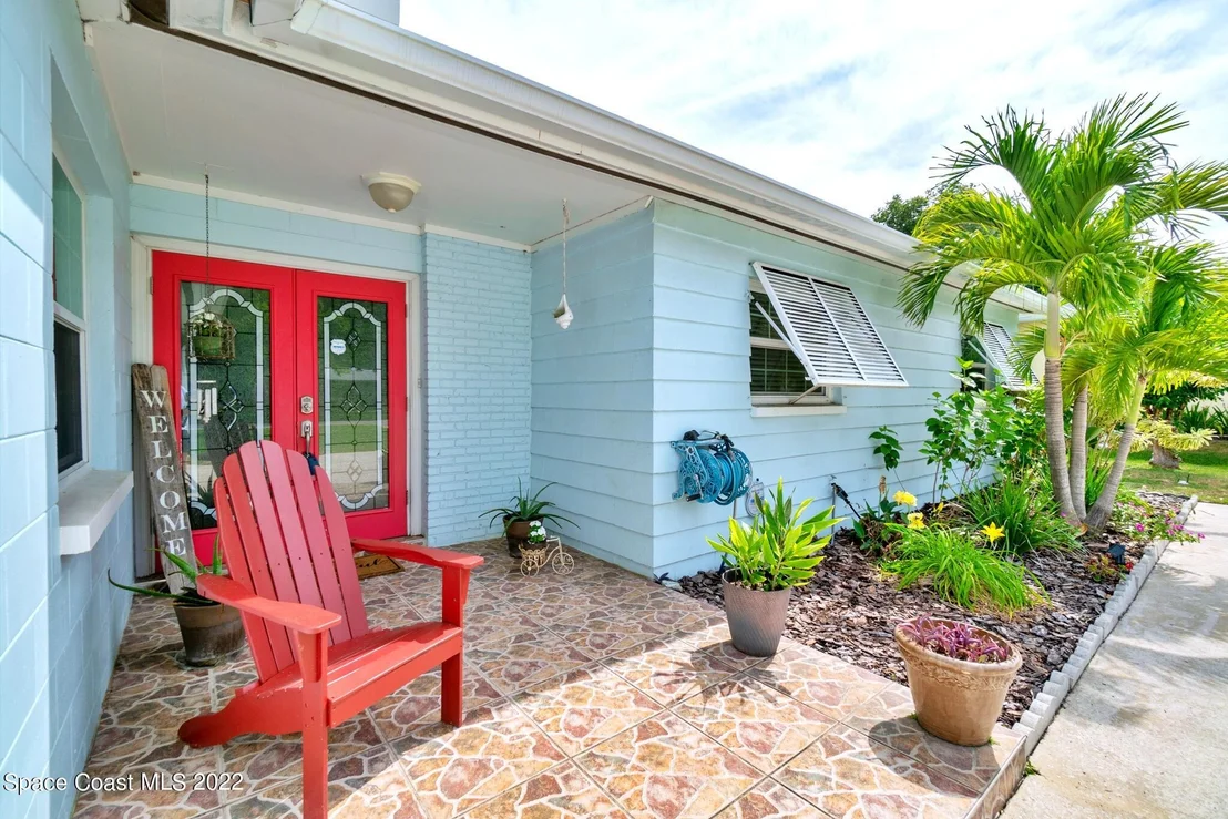Photo of 130 Oakledge Drive