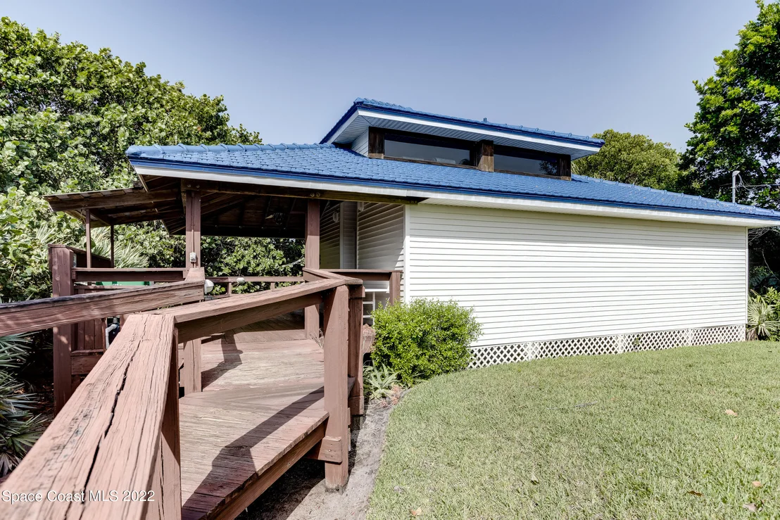 Photo of 207 Loggerhead Drive