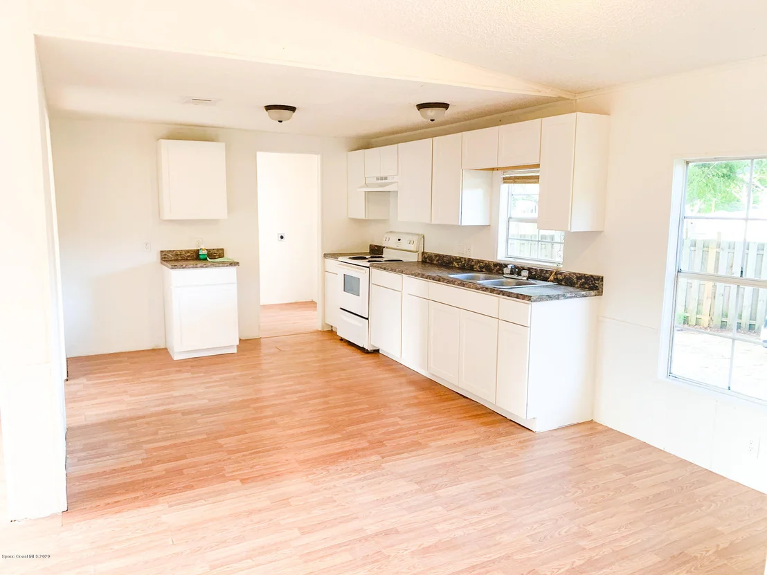 Photo of 6971 Ash Drive