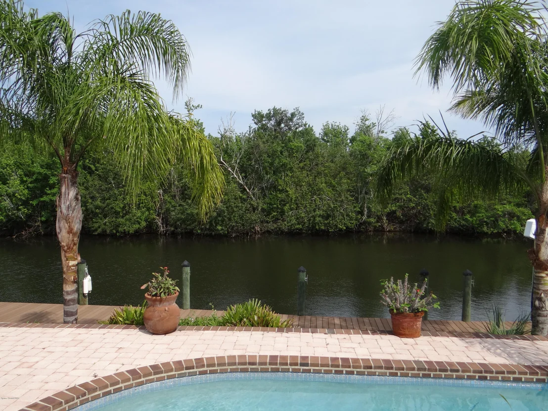 Photo of 1021 Sunswept Road NE