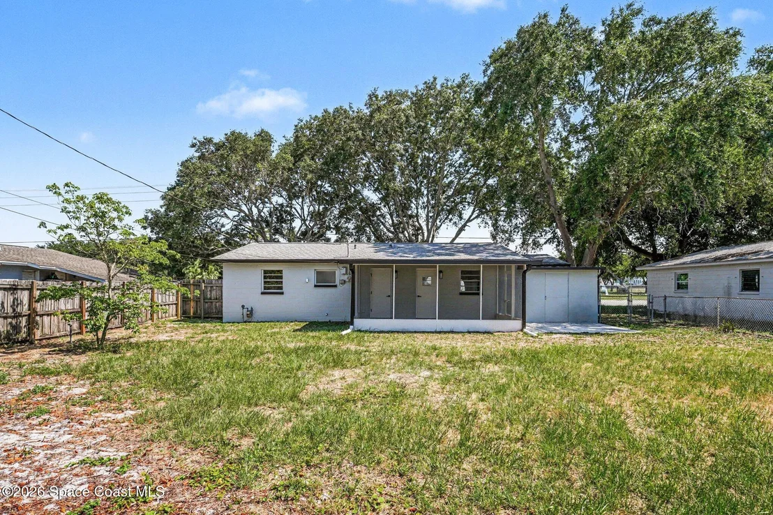 Photo of 2536 Post Road
