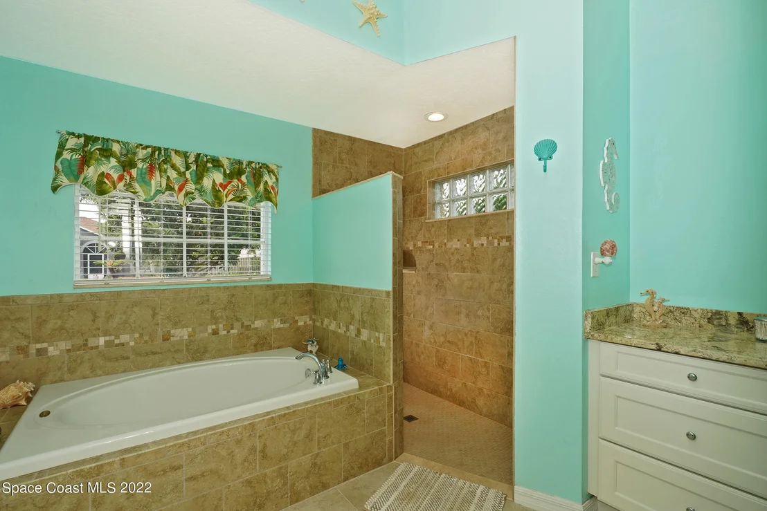 Photo of 1005 Pelican Lane