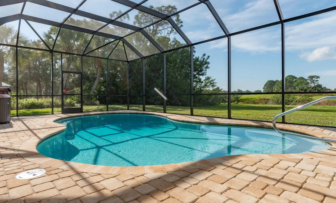 Photo of 1748 Windbrook Drive SE