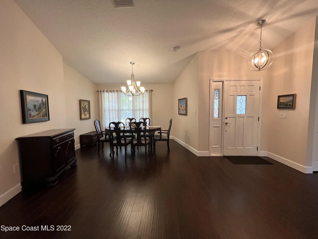 Photo of 2280 Hamlet Drive
