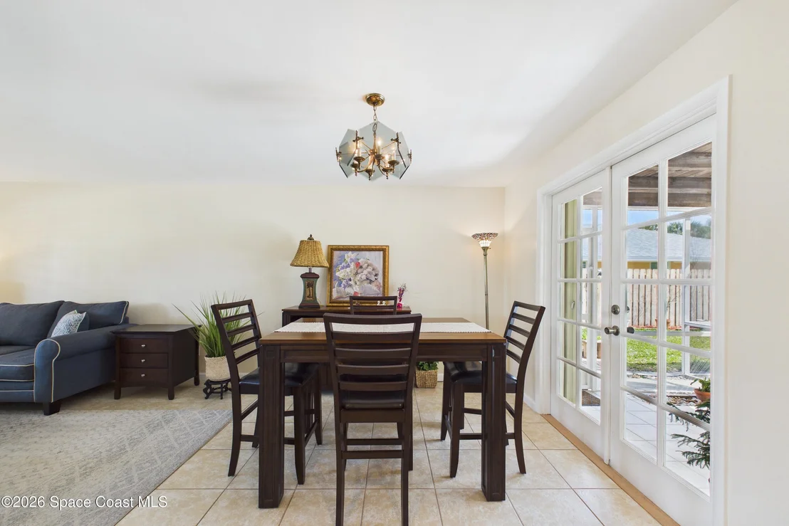 Photo of 215 Sand Pine Road