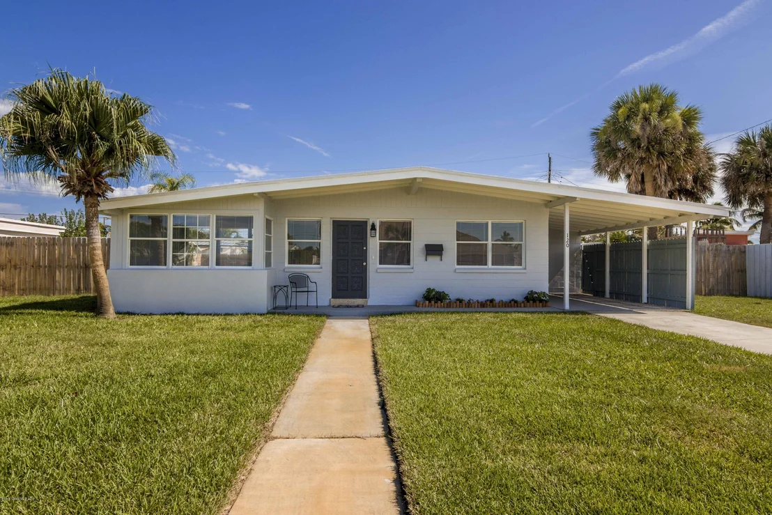 Photo of 120 Ocean Boulevard