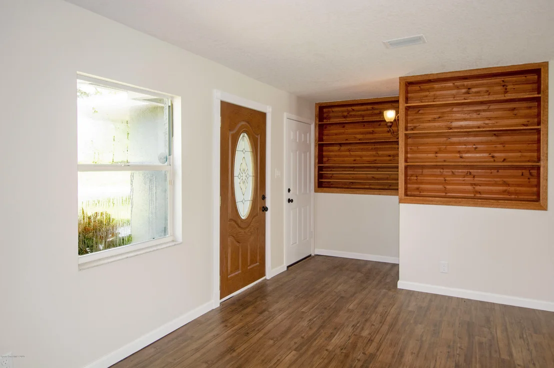 Photo of 401 Paul Washington Place
