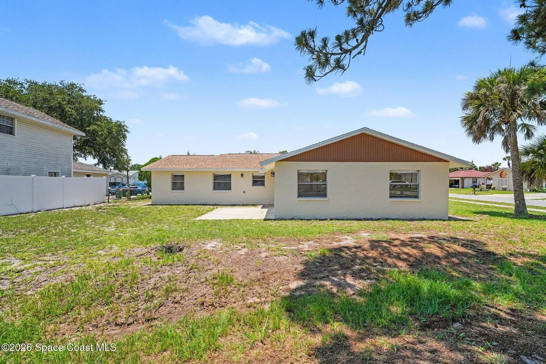 Photo of 952 Bayberry Lane