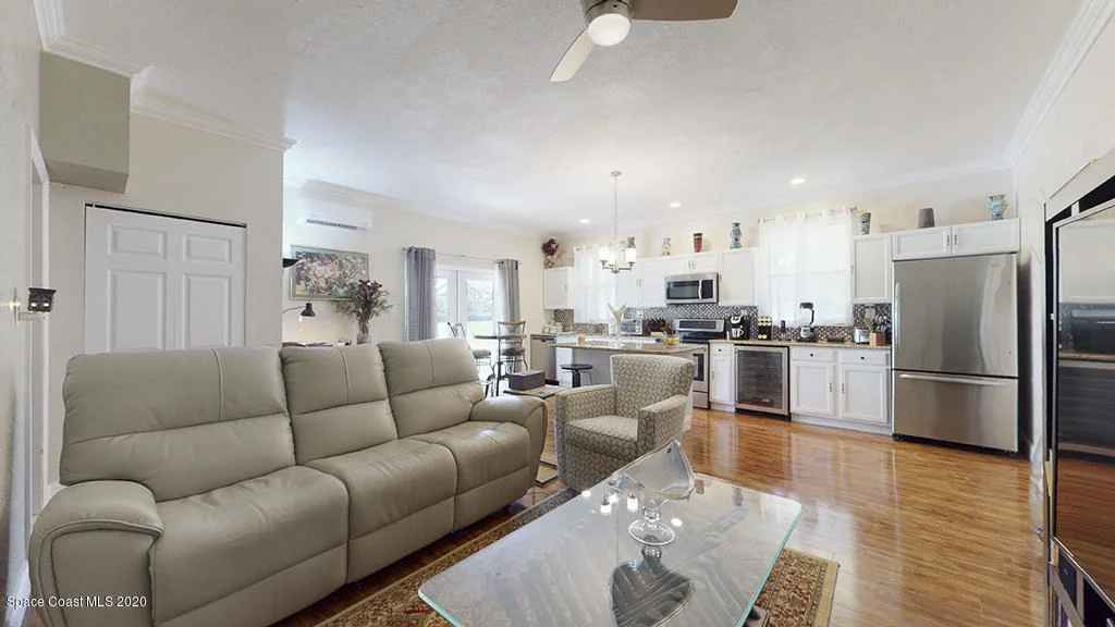 Photo of 643 Doral Lane