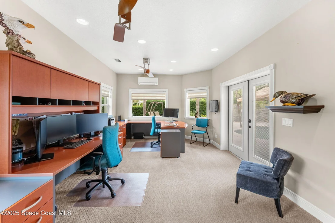 Photo of 610 Mango Drive