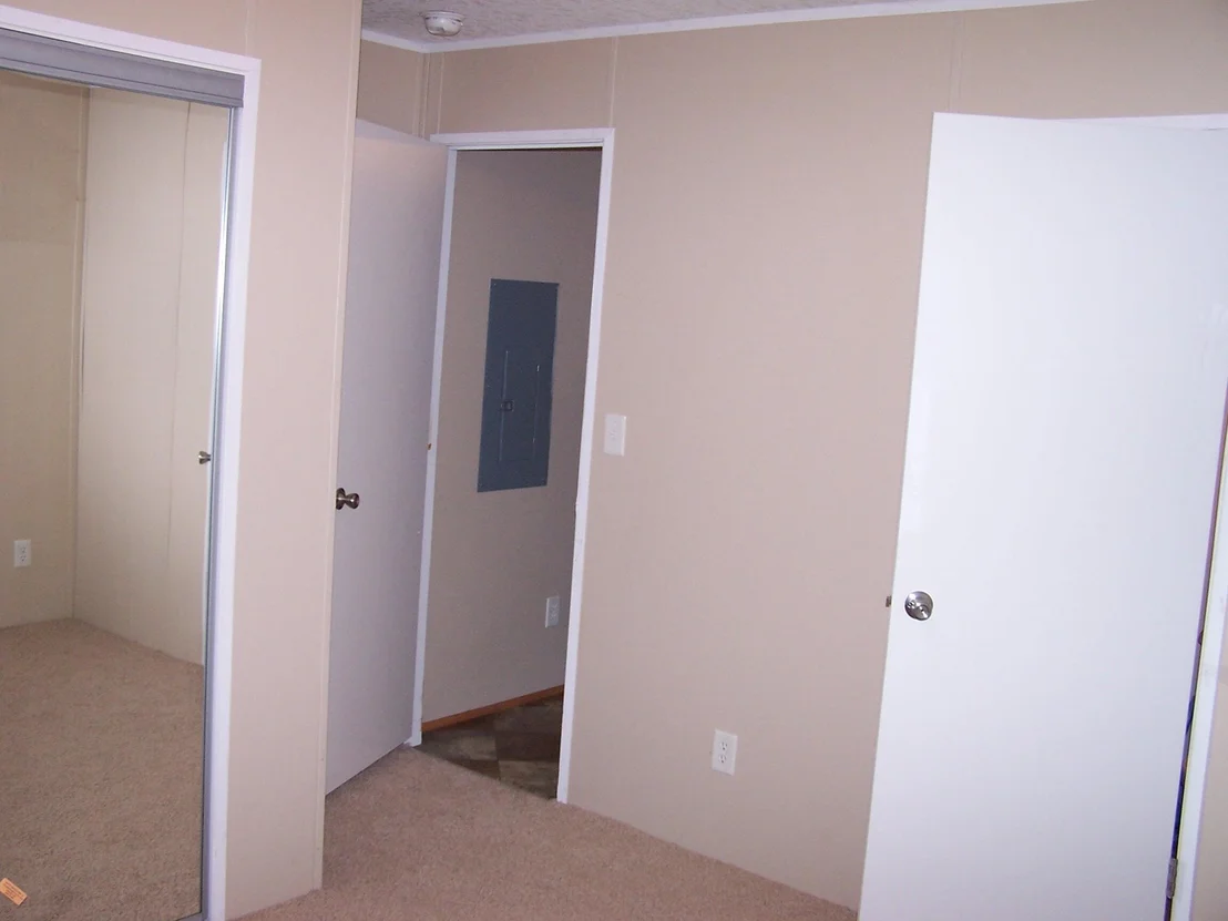 Photo of 323 Booth Street