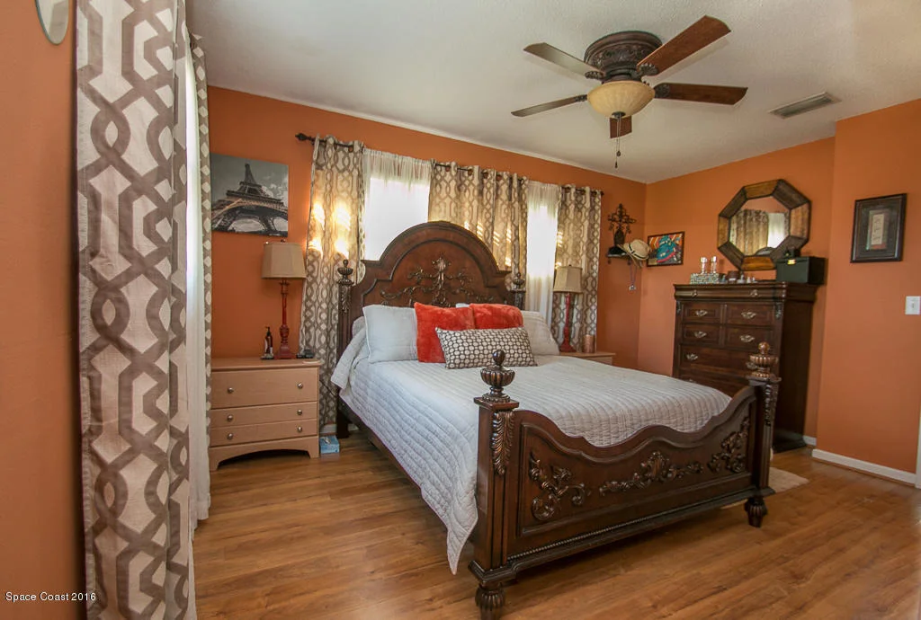 Photo of 1088 Hermosa Drive