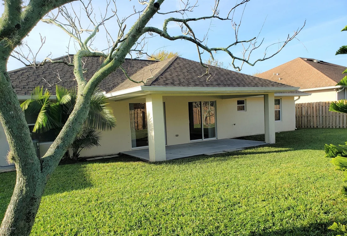Photo of 2093 Woodfield Circle