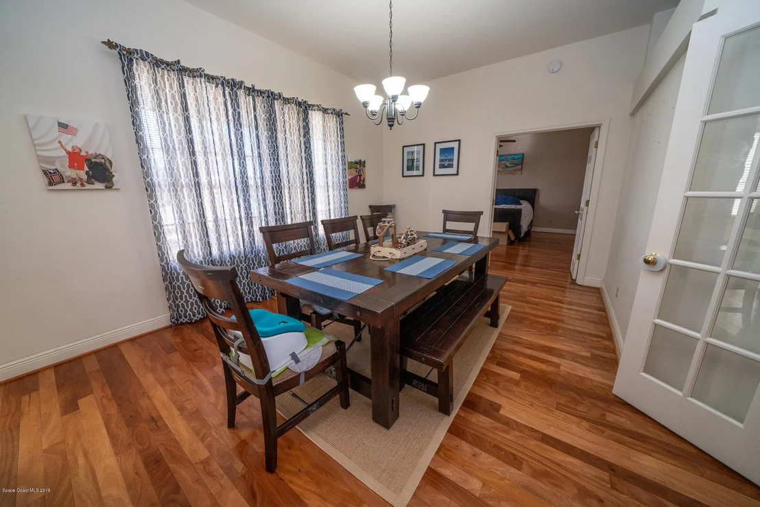 Photo of 973 Whisperoak Drive