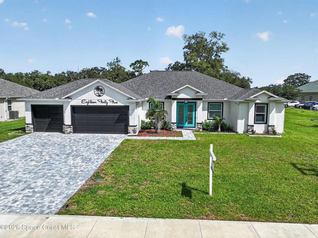 Photo of 1845 Market Circle NE