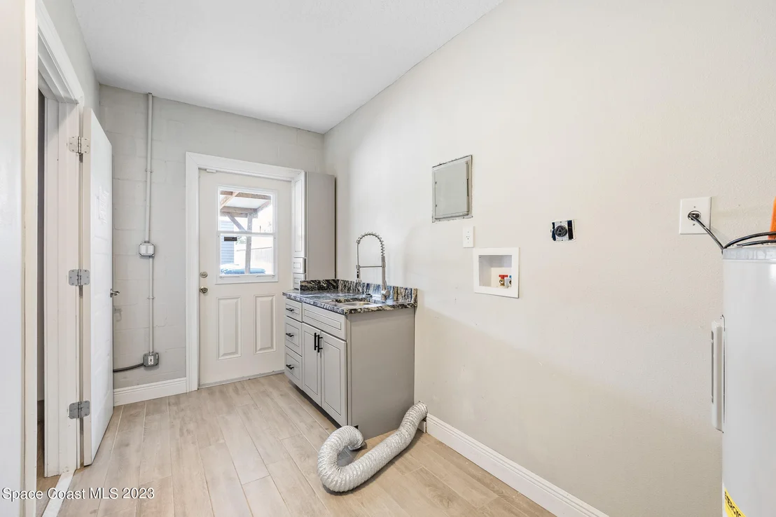 Photo of 3448 Jupiter Boulevard SE