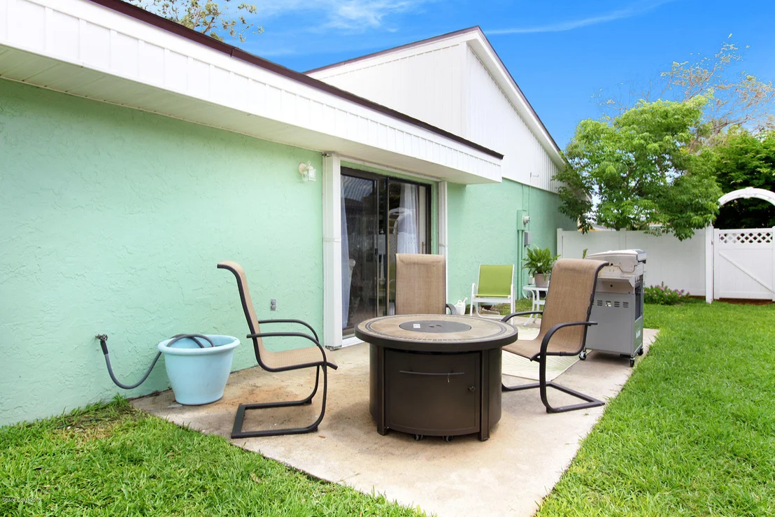 Photo of 412 Myrtlewood Road