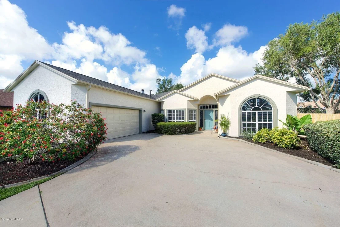Photo of 518 Sawgrass Circle