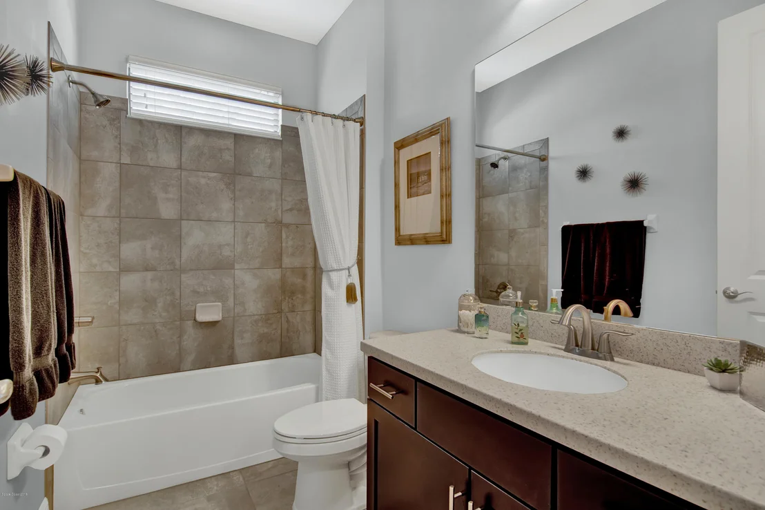 Photo of 1371 Lemur Lane