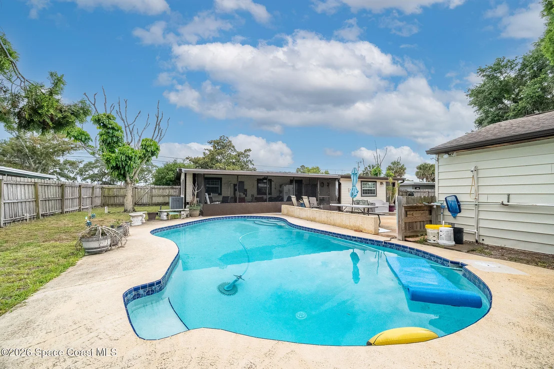 Photo of 986 Sarno Road