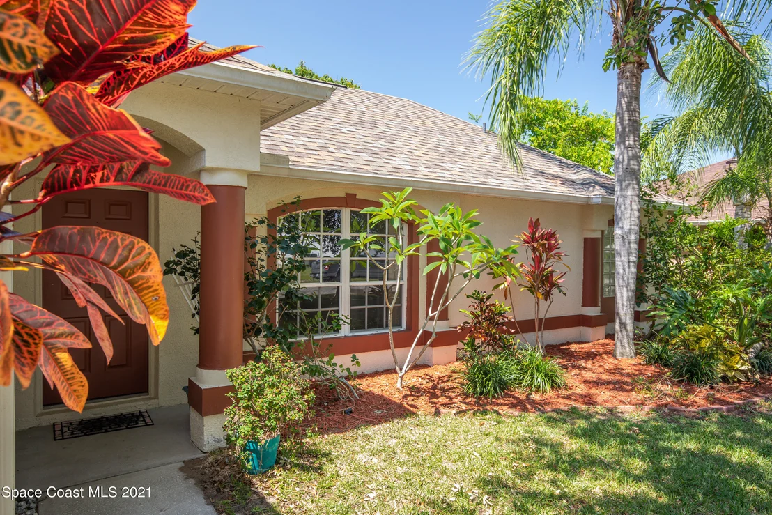 Photo of 1054 Jacaranda Circle
