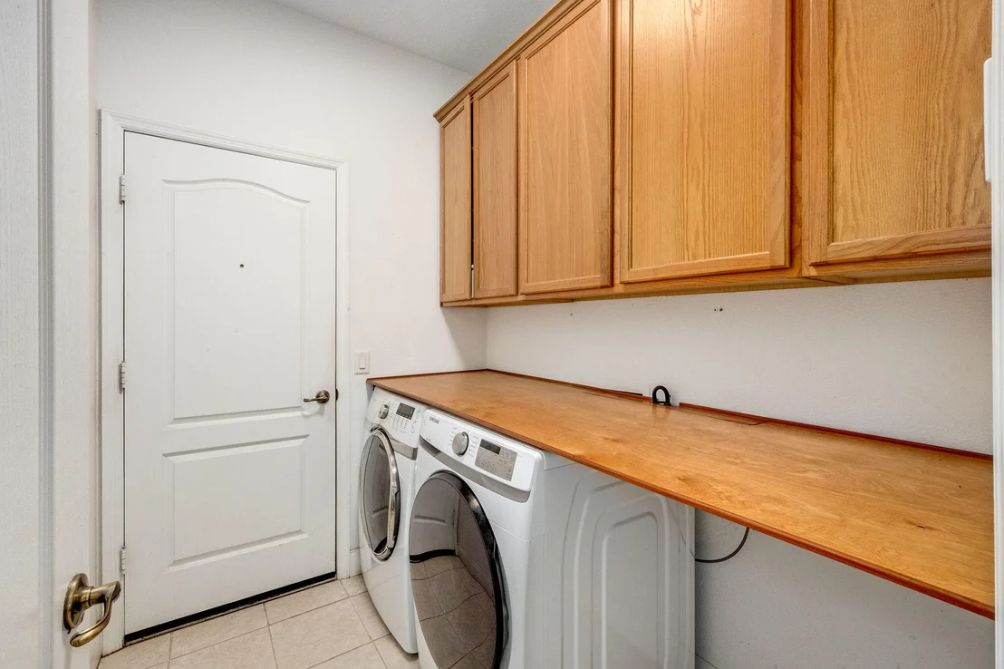 Photo of 392 Waterside Circle